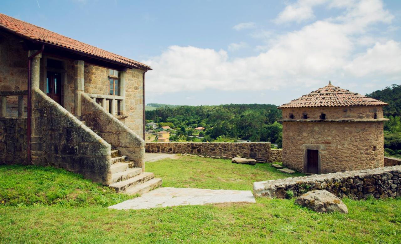 Monasterio Y Pension De Moraime 외부 사진