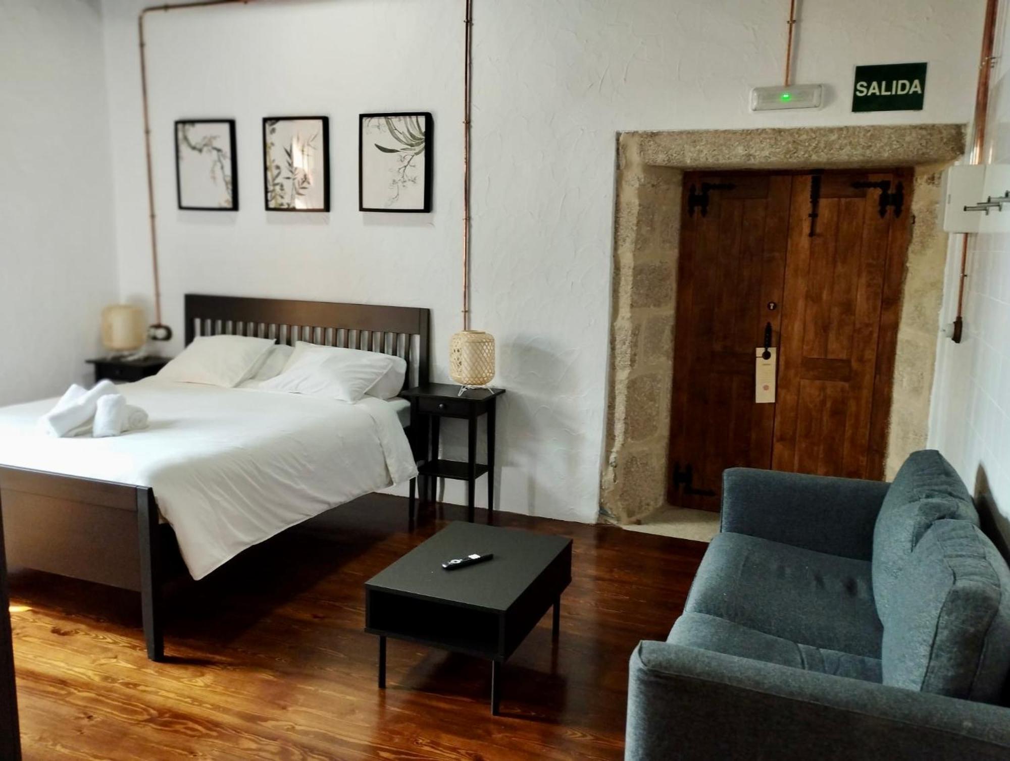 Monasterio Y Pension De Moraime 외부 사진