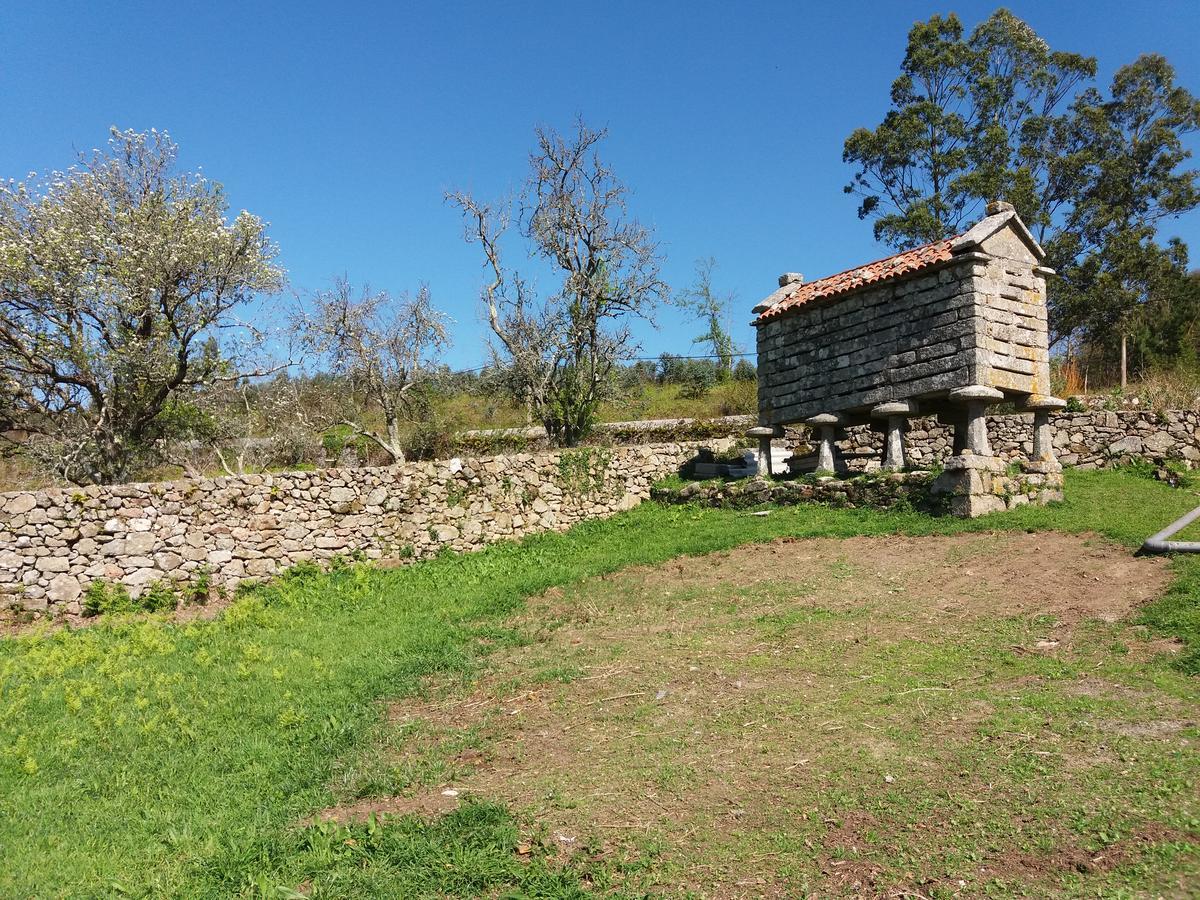 Monasterio Y Pension De Moraime 외부 사진