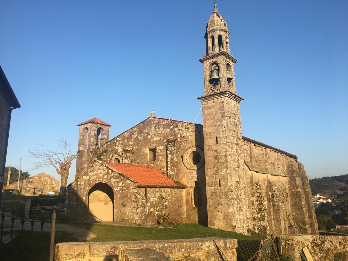 Monasterio Y Pension De Moraime 외부 사진
