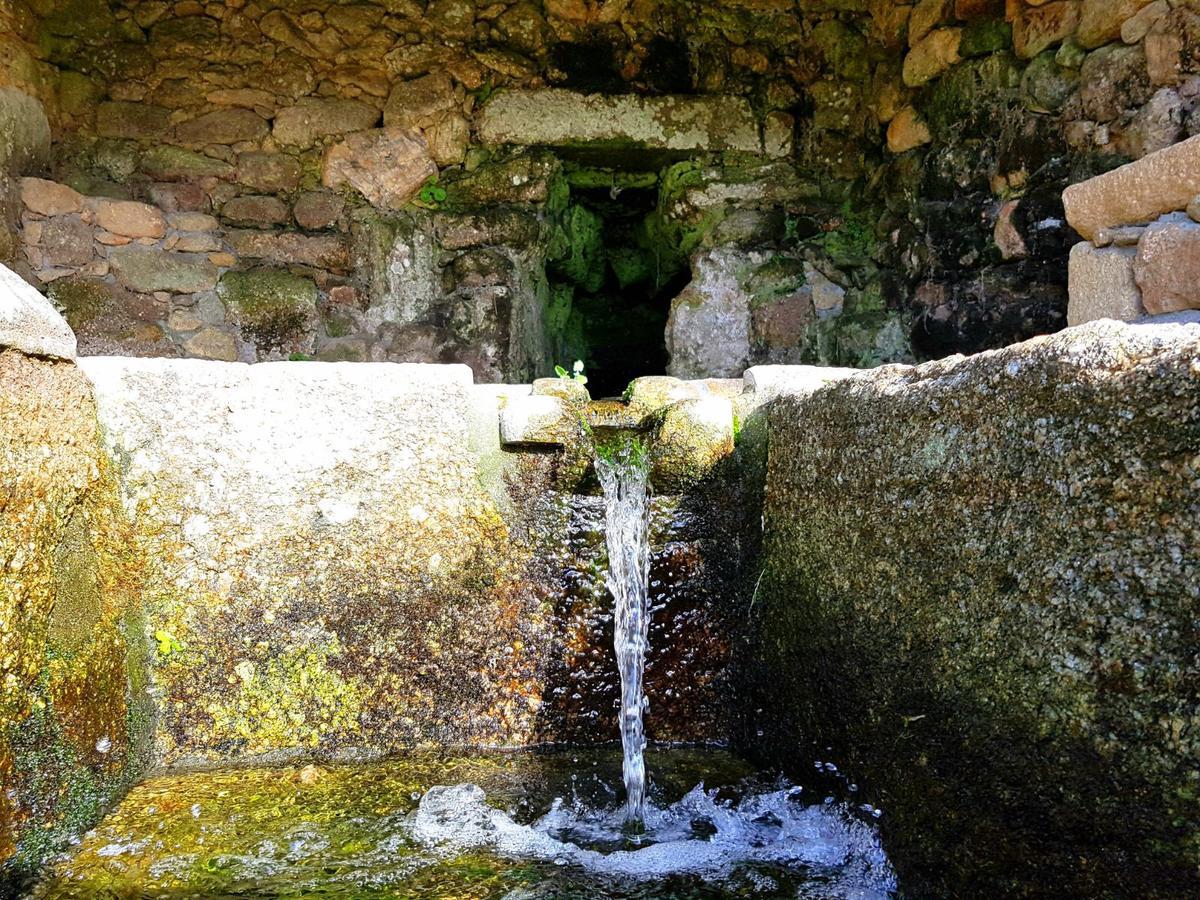 Monasterio Y Pension De Moraime 외부 사진